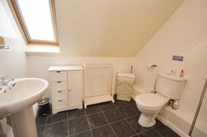 En-suite- click for photo gallery